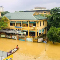 Thừa Thiên - Huế cho học sinh toàn tỉnh nghỉ học do mưa lũ