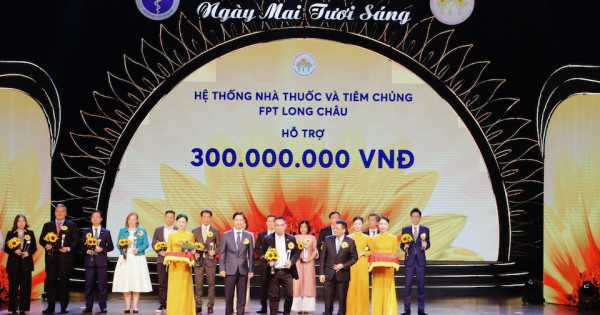 FPT Long Châu đồng hành cùng Quỹ ngày mai tươi sáng, trao yêu thương đến bệnh nhân ung thư