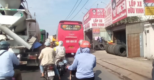 TP Hồ Chí Minh tăng cường kiểm tra xe dừng đỗ không đúng quy định