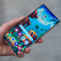 Màn hình Galaxy S25 Ultra có thể sở hữu độ sáng tối đa 3,000 nits