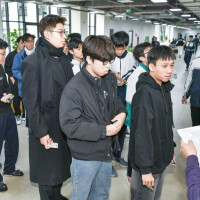 Gần 14.000 thí sinh bước vào đợt thi đánh giá tư duy đầu tiên năm 2025