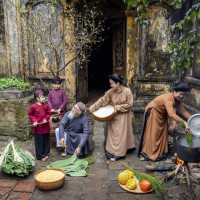 Cơm nhà và cỗ Tết