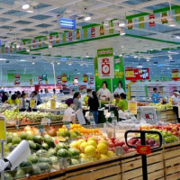 Thị trường trong nước sôi động trở lại ngày mùng 3 Tết