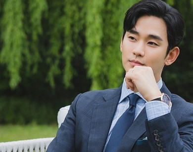 Kim Soo Hyun bị tẩy chay sau scandal