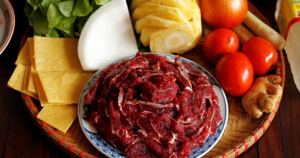 Bò nhúng giấm của Việt Nam lọt top các món ăn từ thịt bò hấp dẫn nhất toàn cầu
