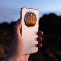 Ra mắt smartphone đầu tiên có pin siêu khủng 8.000mAh