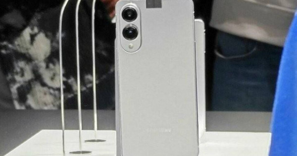 Samsung Galaxy S25 Edge lộ ảnh chính thức