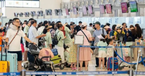 Sau kỳ nghỉ lễ giá vé máy bay đang tăng trở lại