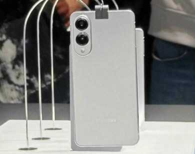 Samsung Galaxy S25 Edge lộ ảnh chính thức