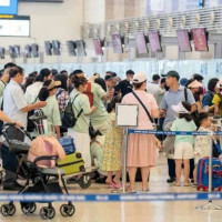 Sau kỳ nghỉ lễ giá vé máy bay đang tăng trở lại