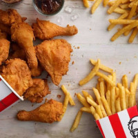 Gà rán KFC, Jollibee, Texas Chicken đồng loạt bị giả mạo thương hiệu