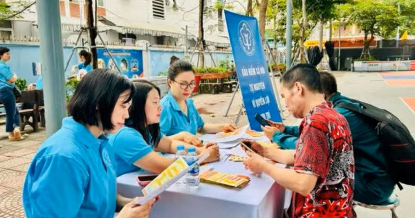 Đóng bảo hiểm xã hội tự nguyện 20 năm được nghỉ hưu ở tuổi 55, 60