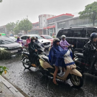 Thời tiết ngày 13/5/2025: Bắc Bộ tăng nhiệt, Nam Bộ chiều tối mưa rào và giông 