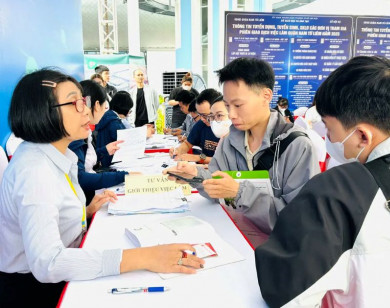 Đề xuất tăng mức hưởng trợ cấp thất nghiệp lên 70%