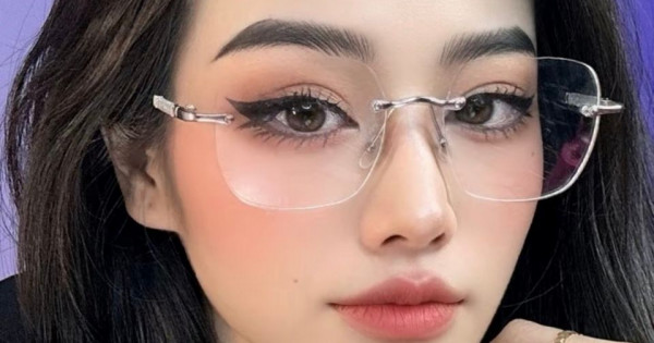 Top 5 mẫu kính mắt “làm mưa làm gió” năm 2025
