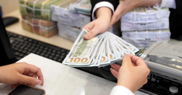 Giá ngoại tệ ngày 24/5/2025: USD tiếp tục mất giá