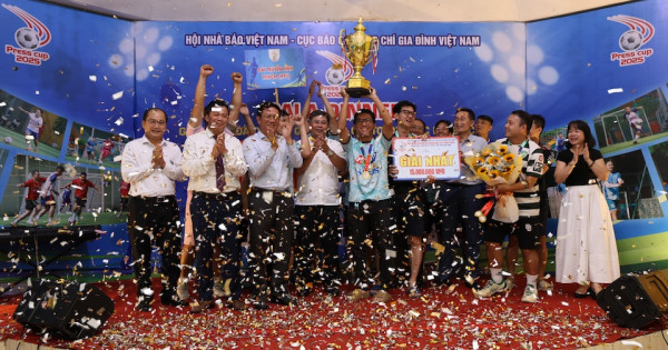Đội bóng Đài Truyền hình TP Hồ Chí Minh vô địch Press Cup 2025 khu vực phía Nam