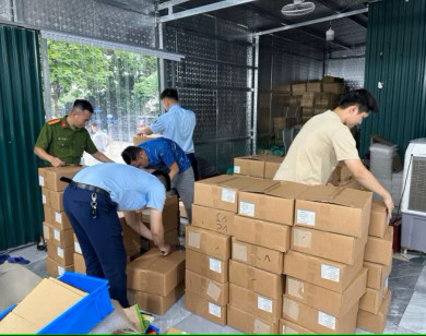Hà Nội: Thu giữ hơn 5.000 lọ 'mỹ phẩm Hàn Quốc' không rõ nguồn gốc