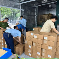 Hà Nội: Thu giữ hơn 5.000 lọ 'mỹ phẩm Hàn Quốc' không rõ nguồn gốc