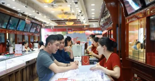 Hướng tới minh bạch, ổn định thị trường