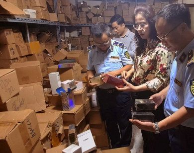 Loạn hàng giả trên "chợ" mạng: Cần chặn tận gốc