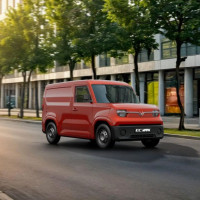 Cơ hội cuối cùng ẵm ưu đãi vàng khi mua VinFast EC Van: Khách hàng Việt tranh thủ xuống tiền trước giờ G