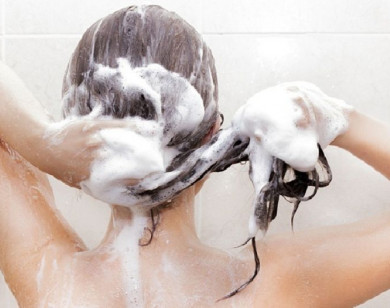 Những điều cần lưu ý khi tắm vào mùa hè để bảo vệ sức khỏe