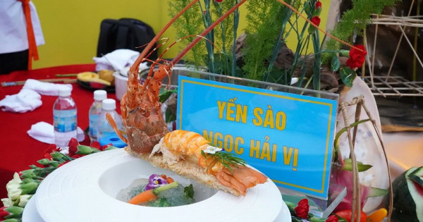Mãn nhãn với 40 món ăn độc đáo chế biến từ yến sào Khánh Hòa