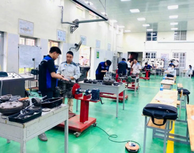 Doanh nghiệp hợp tác đào tạo, tuyển dụng sinh viên vào làm việc