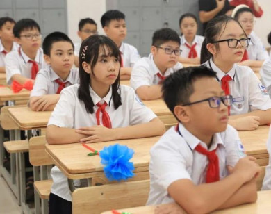 Thủ tướng chỉ đạo ưu tiên bố trí ngân sách bảo đảm tổ chức dạy học 2 buổi/ngày