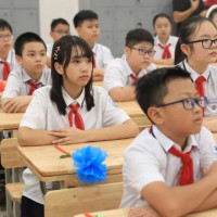 Thủ tướng chỉ đạo ưu tiên bố trí ngân sách bảo đảm tổ chức dạy học 2 buổi/ngày
