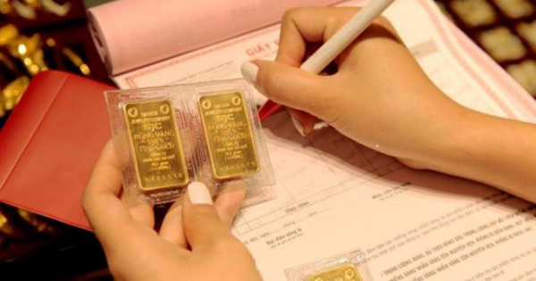 Dự kiến mọi giao dịch vàng từ 20 triệu đồng trở lên phải chuyển khoản
