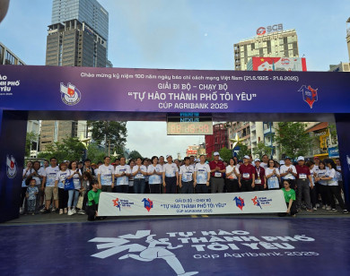 TP Hồ Chí Minh: gần 1.000 nhà báo tham gia Giải đi bộ - chạy bộ “Tự hào thành phố tôi yêu”