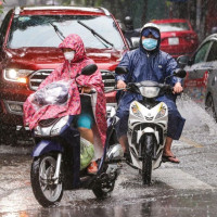 Thời tiết ngày 18/6/2025: Trung Bộ tiếp tục nắng nóng, Nam Bộ mưa to cục bộ