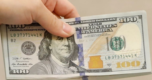 Giá ngoại tệ ngày 1/7/2025: USD trượt dốc