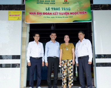PVCFC chung tay cùng Cà Mau xây dựng nông thôn mới: Xóa nhà tạm, thắp sáng miền quê