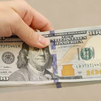 Giá ngoại tệ ngày 1/7/2025: USD trượt dốc
