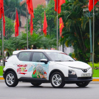 Khách mua ô tô điện VinFast sung sướng khi chi phí nuôi xe hàng tháng chỉ là tiền rửa xe