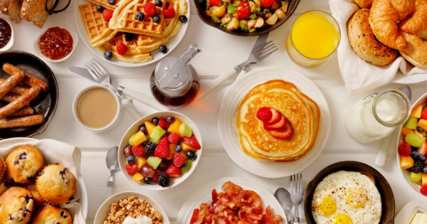 Top 7 loại thực phẩm khiến cơ thể mất nước nhanh trong mùa nóng