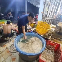 Phát hiện 3 cơ sở ở TP Hồ Chí Minh ngâm hoa chuối với hàn the, chất tẩy trắng