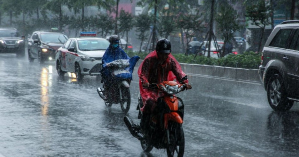 Thời tiết ngày 11/7/2025: Bắc Bộ tiếp tục mưa lớn diện rộng, Trung Bộ có nắng