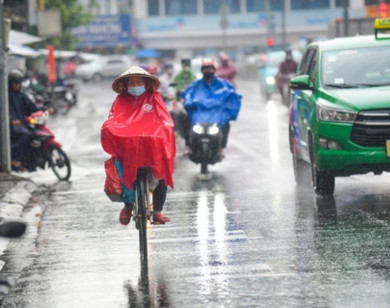 Thời tiết ngày 10/7/2025: Bắc Bộ mưa lớn trên diện rộng, Nam Bộ ngày nắng