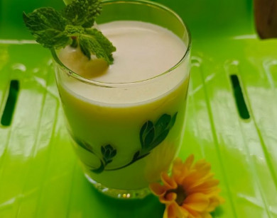 Uống nước ép đu đủ xanh trong mùa hè có tốt cho sức khỏe?