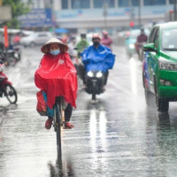 Thời tiết ngày 10/7/2025: Bắc Bộ mưa lớn trên diện rộng, Nam Bộ ngày nắng