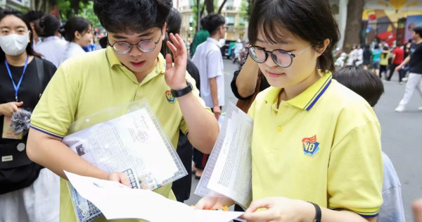 Trước ngày công bố điểm thi tốt nghiệp THPT 2025: dự báo điểm chuẩn giảm mạnh