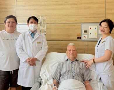 Đưa y tế chất lượng cao về địa phương: Vinmec Nha Trang tiên phong phẫu thuật ung thư nội soi cho bệnh nhân lớn tuổi