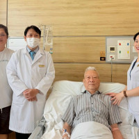 Đưa y tế chất lượng cao về địa phương: Vinmec Nha Trang tiên phong phẫu thuật ung thư nội soi cho bệnh nhân lớn tuổi