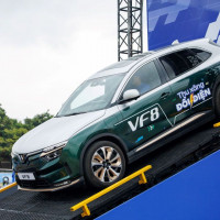 “Đi xe xăng, về xe điện”, người dùng chia sẻ: Lái ngon, ưu đãi lớn, tội gì không lên đời