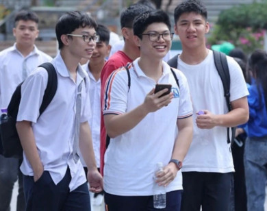 Kỳ thi tốt nghiệp THPT 2025: đề toán và tiếng Anh khó vẫn có mưa điểm 10