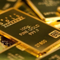 Giá vàng ngày 15/7/2025: Vàng thế giới hạ nhiệt, SJC đứng ở ngưỡng cao